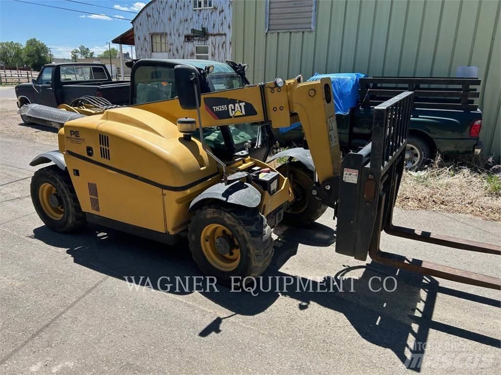 CAT TH255 Телескопические погрузчики