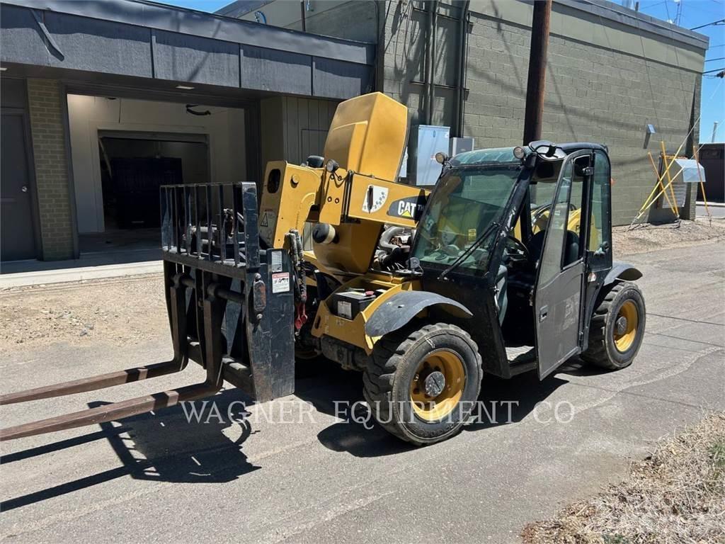 CAT TH255 Телескопические погрузчики