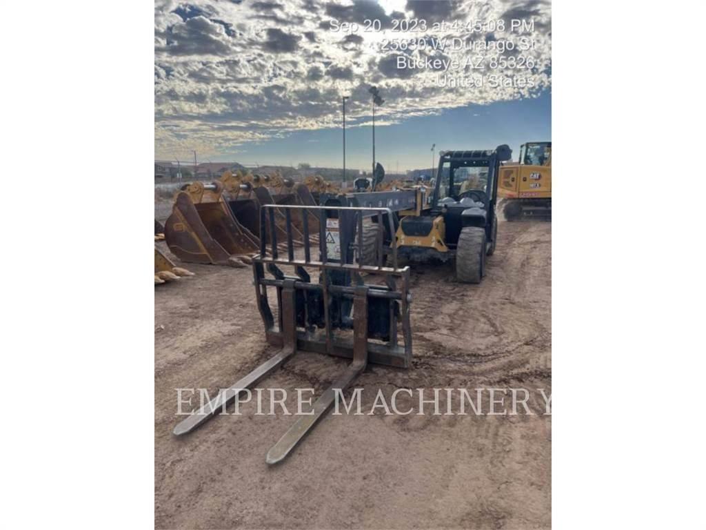 CAT TH255C Телескопические погрузчики