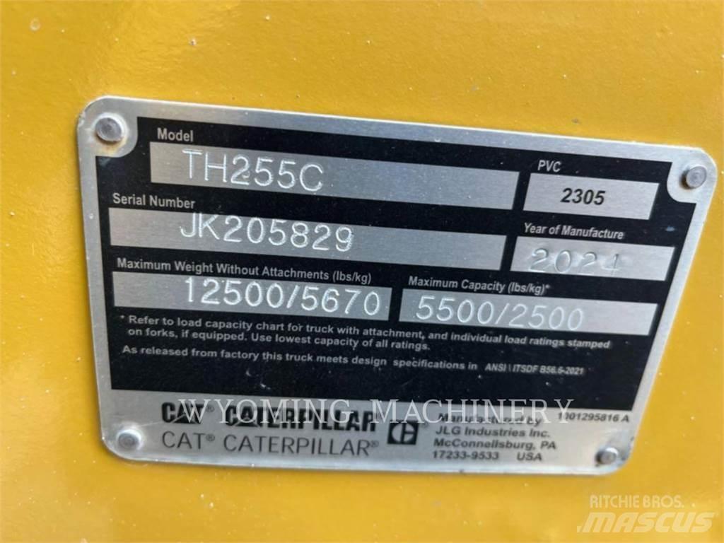 CAT TH255C Телескопические погрузчики
