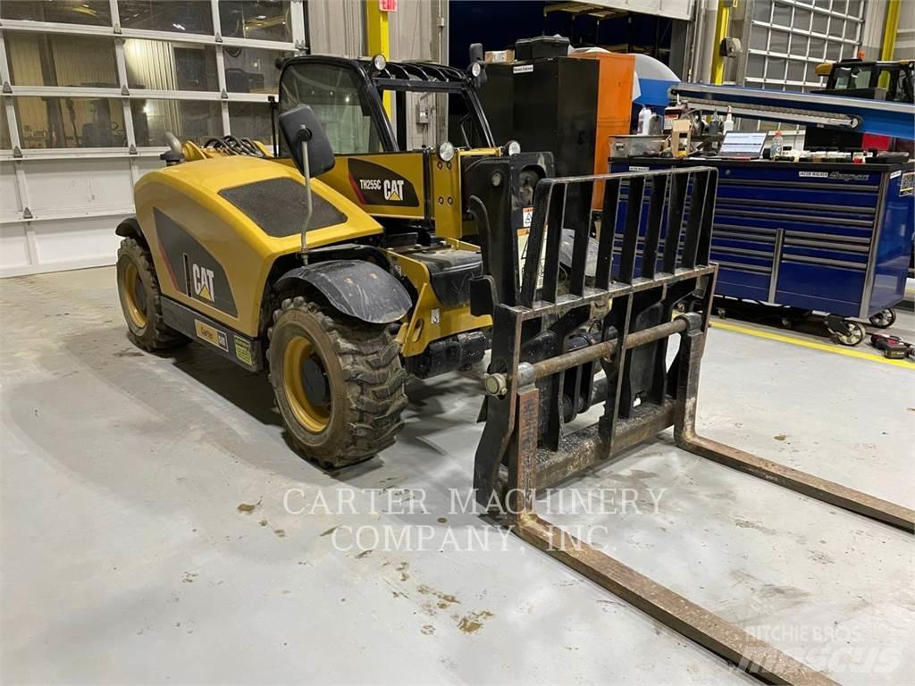 CAT TH255C Телескопические погрузчики