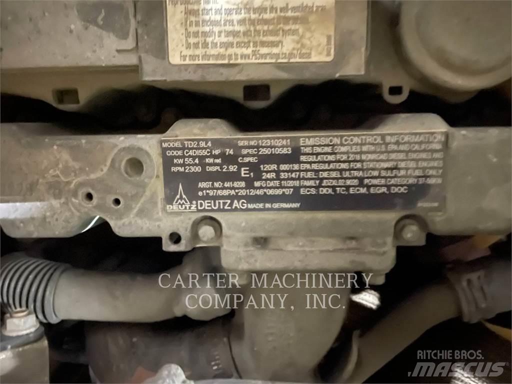 CAT TH255C Телескопические погрузчики