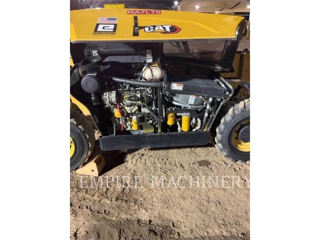 CAT TH255C Телескопические погрузчики