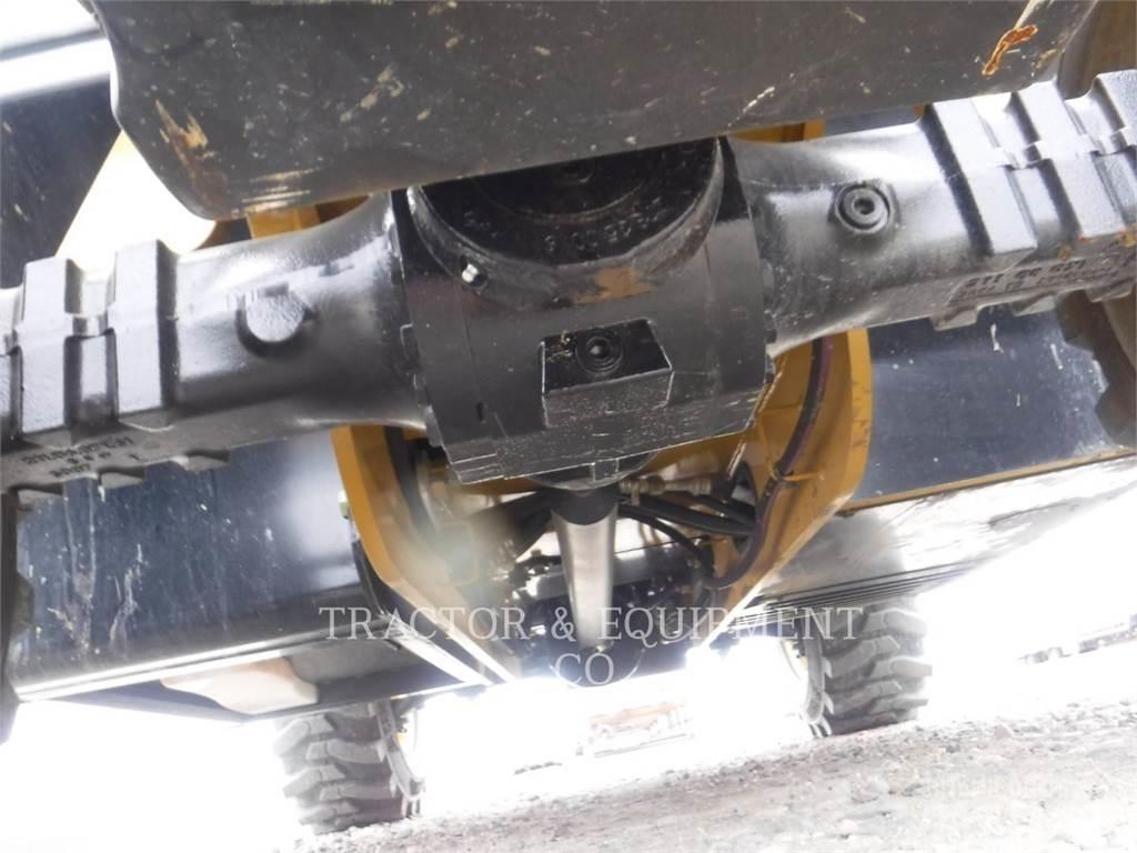 CAT TH255C Телескопические погрузчики