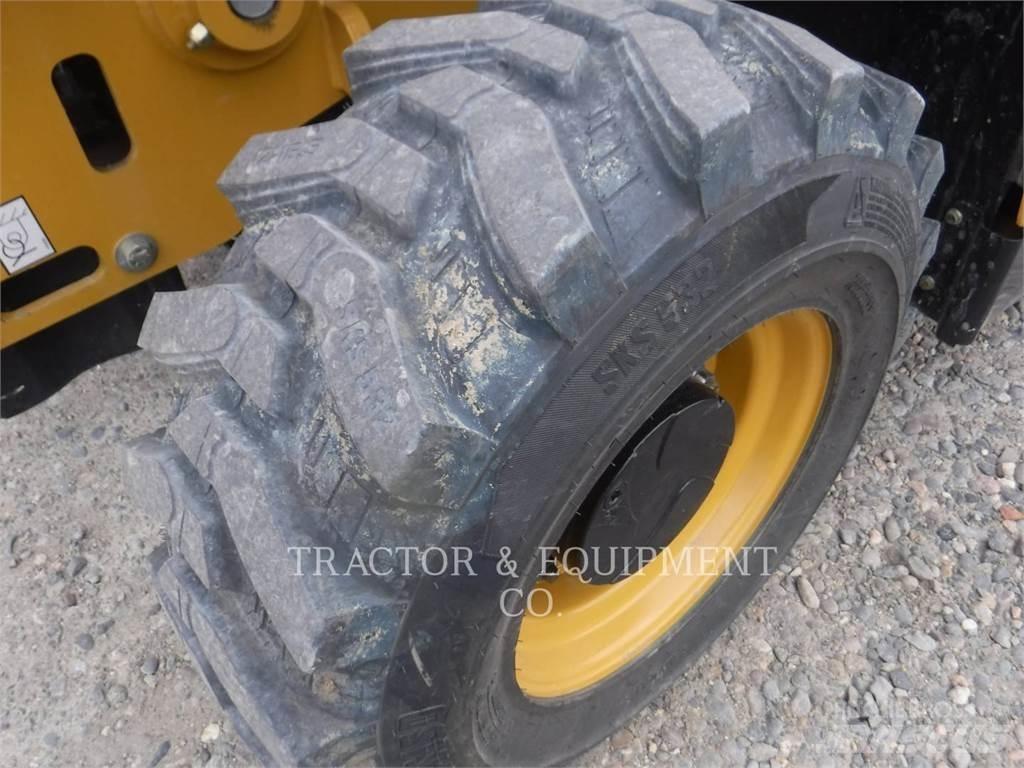 CAT TH255C Телескопические погрузчики