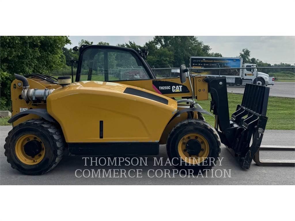 CAT TH255C Телескопические погрузчики