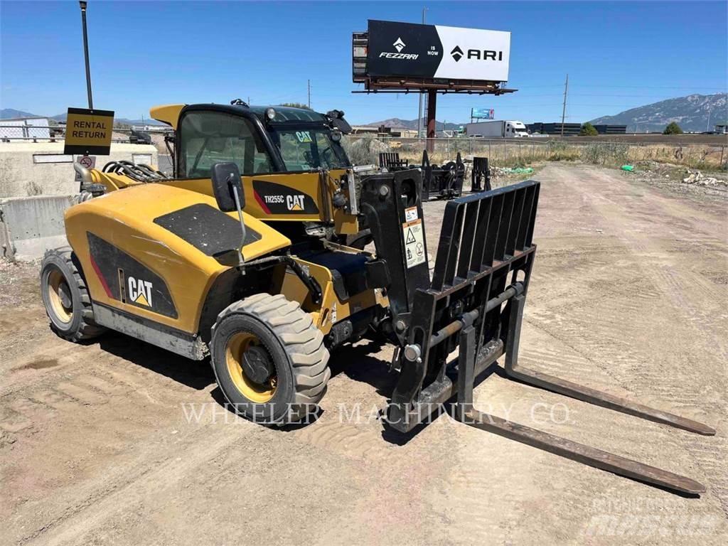 CAT TH255C CB Телескопические погрузчики