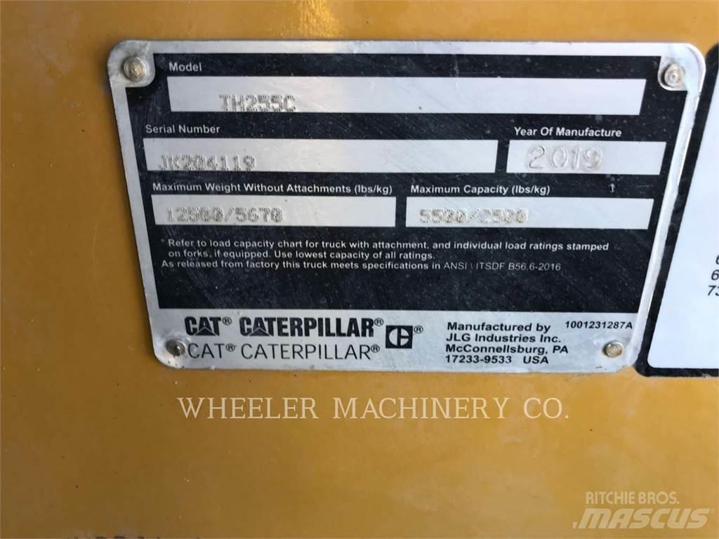 CAT TH255C CB Телескопические погрузчики