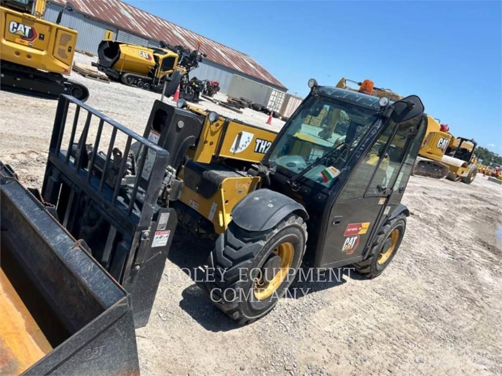 CAT TH255CC Телескопические погрузчики