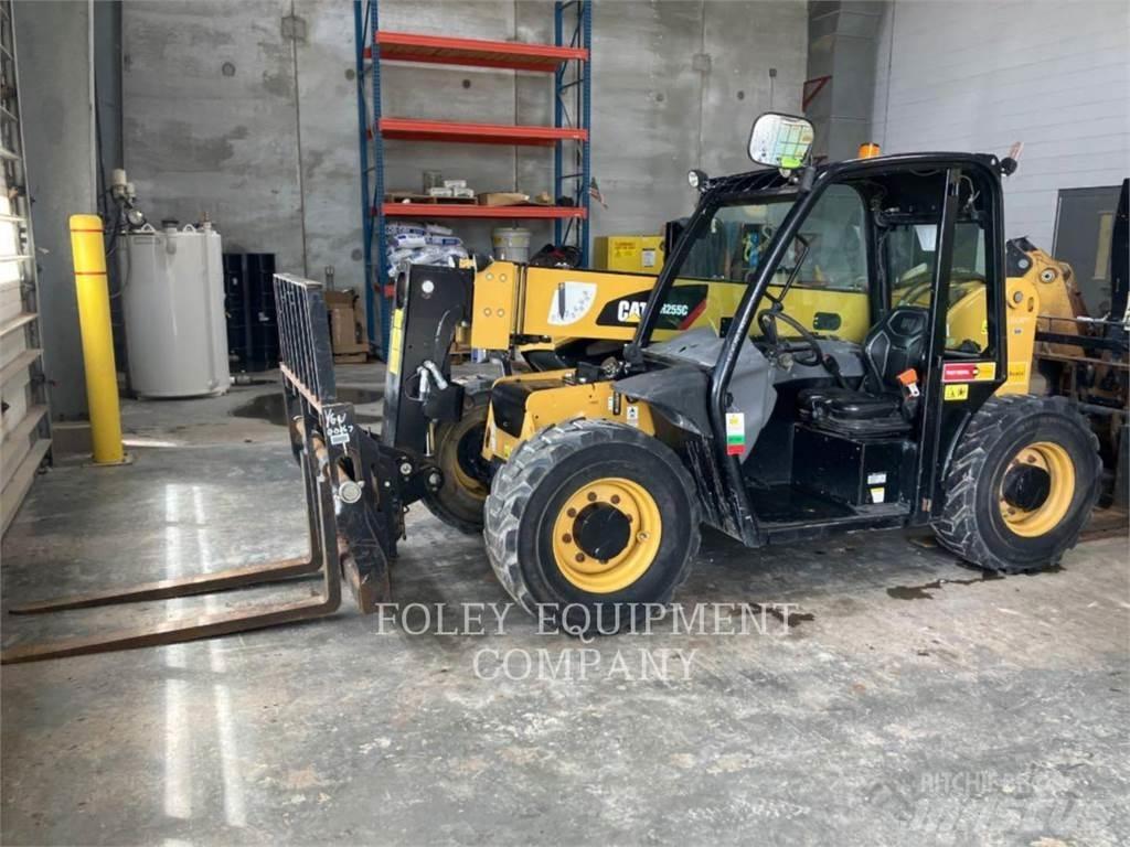 CAT TH255CO Телескопические погрузчики