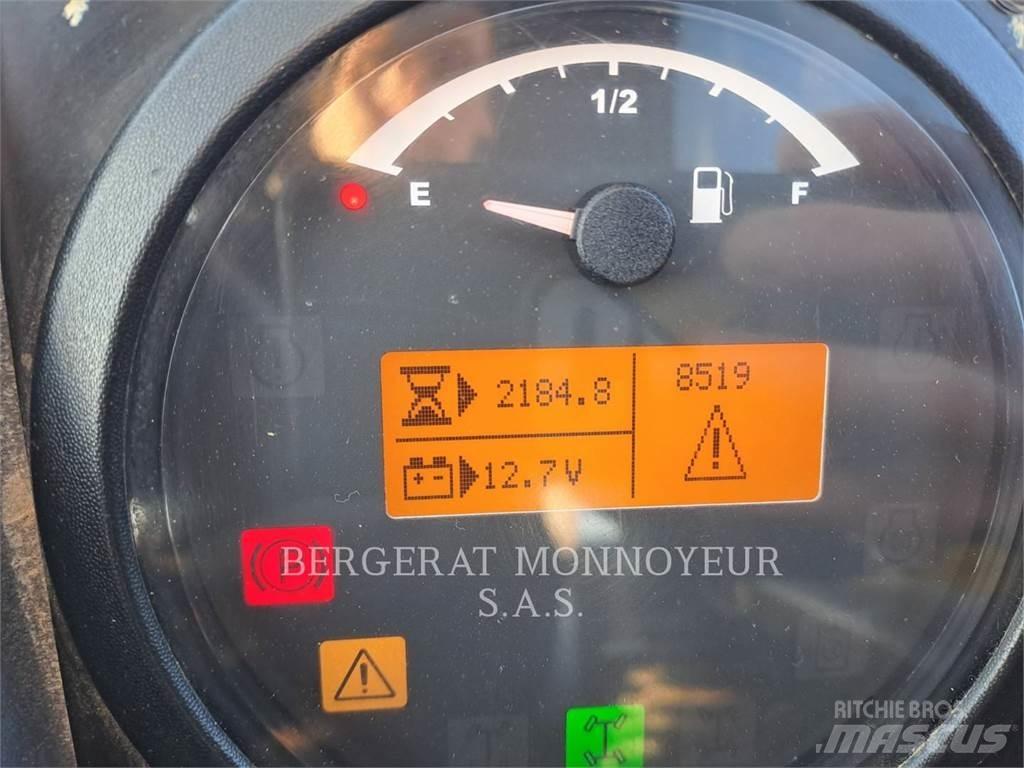 CAT TH417D Телескопические погрузчики