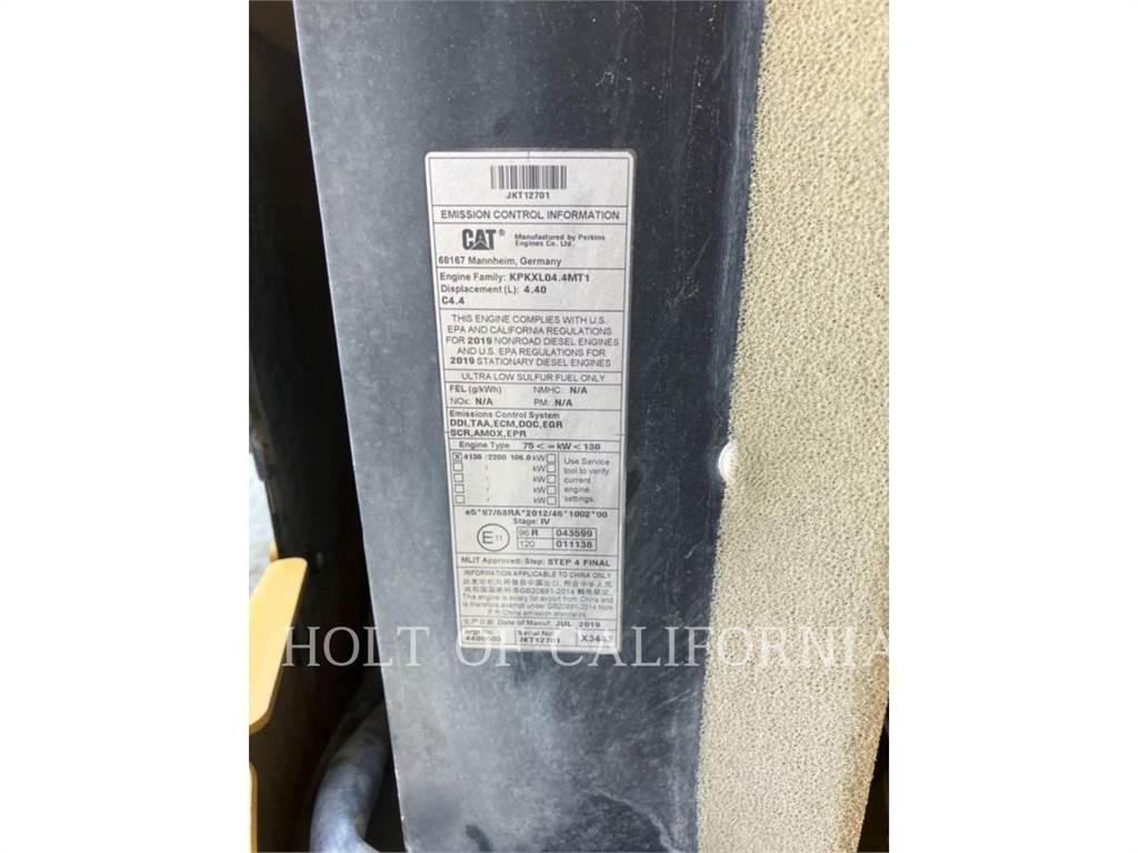 CAT TL1055 Телескопические погрузчики