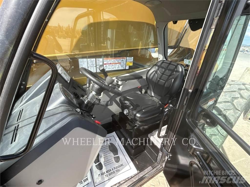CAT TL1055-05 Телескопические погрузчики