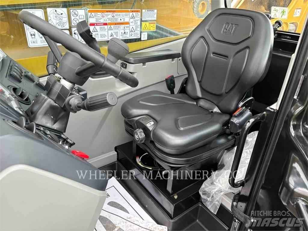 CAT TL1055-05 Телескопические погрузчики