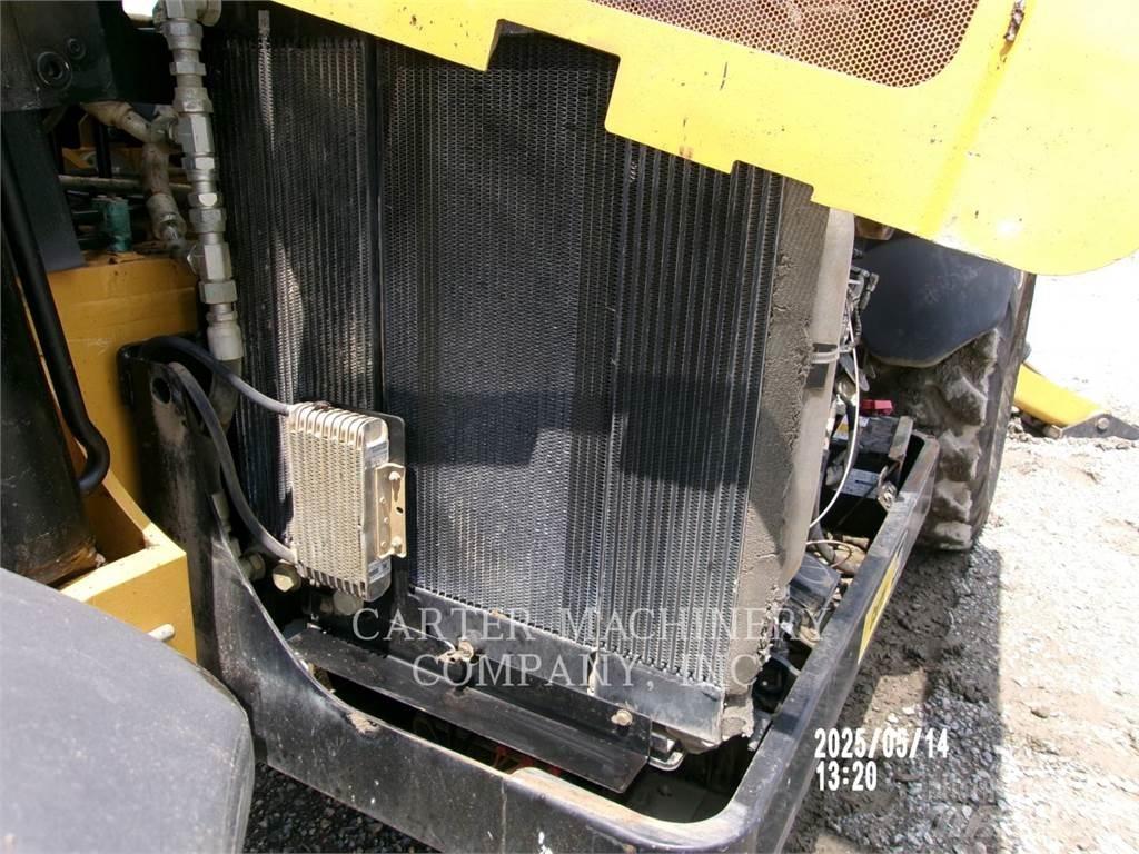 CAT TL1055C CY Телескопические погрузчики