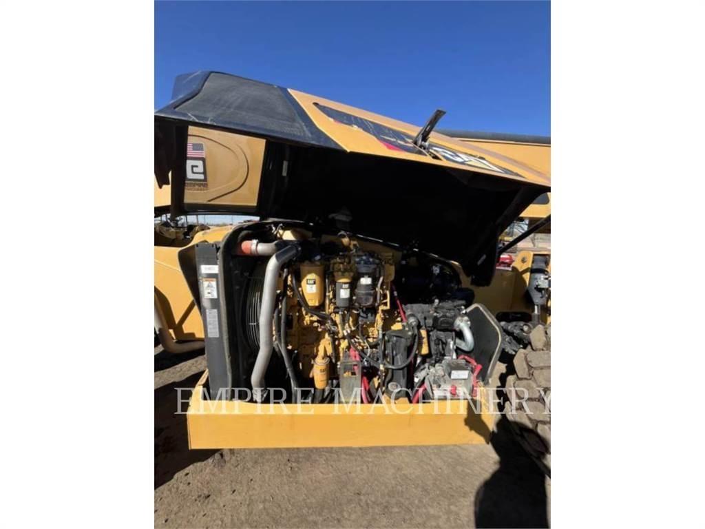 CAT TL1055D Телескопические погрузчики