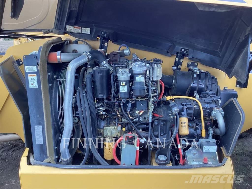 CAT TL1055D Телескопические погрузчики