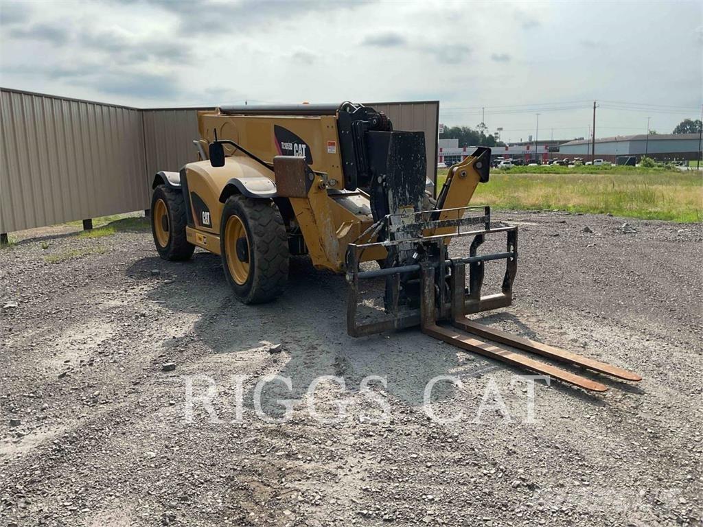CAT TL1055D Телескопические погрузчики