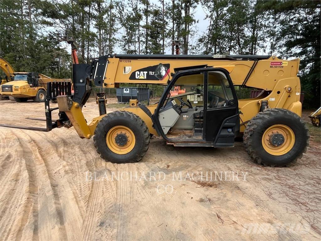 CAT TL1055D Телескопические погрузчики