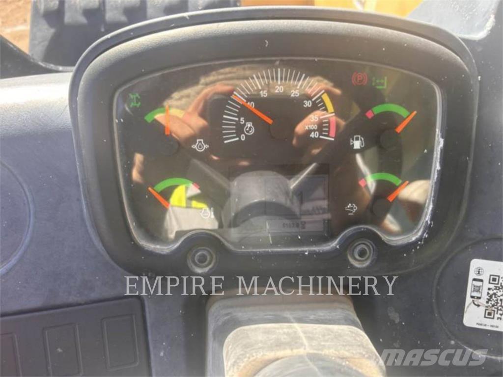 CAT TL1055D Телескопические погрузчики