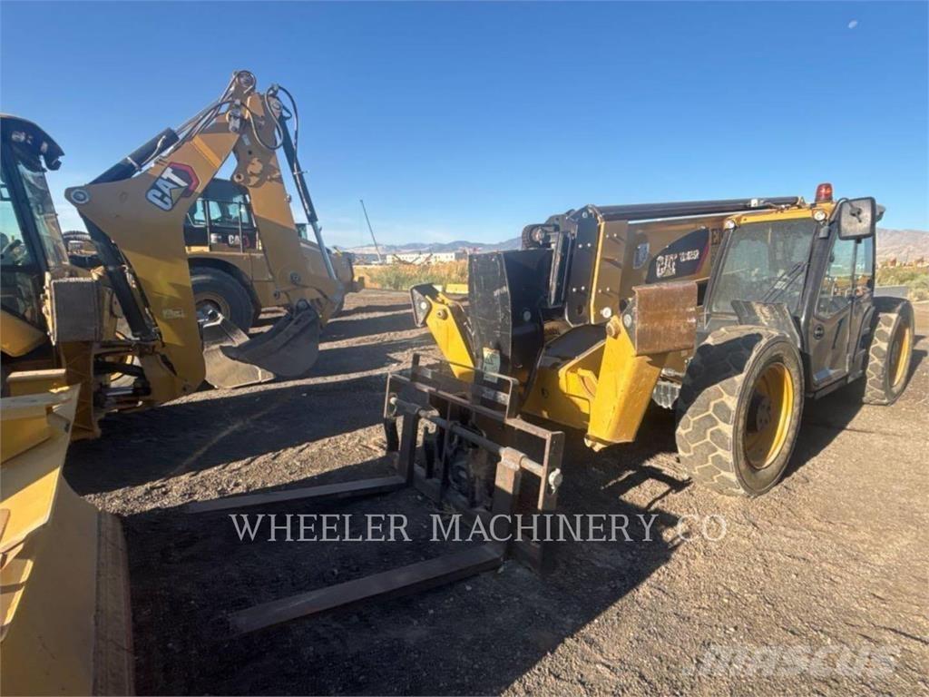 CAT TL1055D CB Телескопические погрузчики