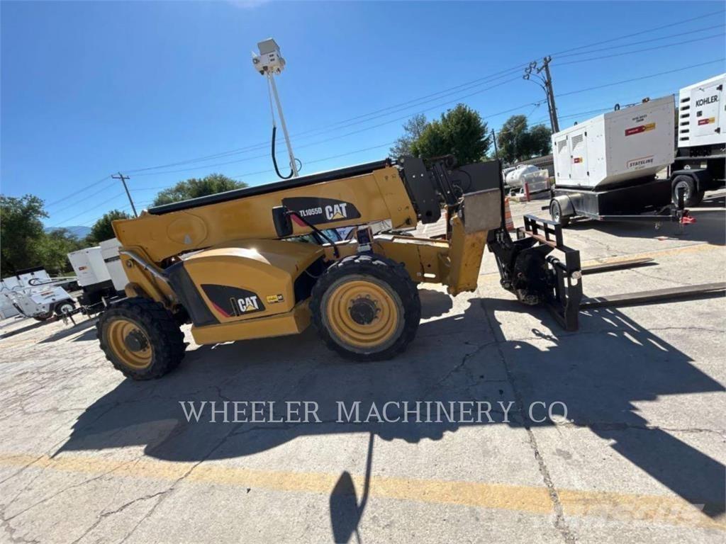 CAT TL1055D CB Телескопические погрузчики