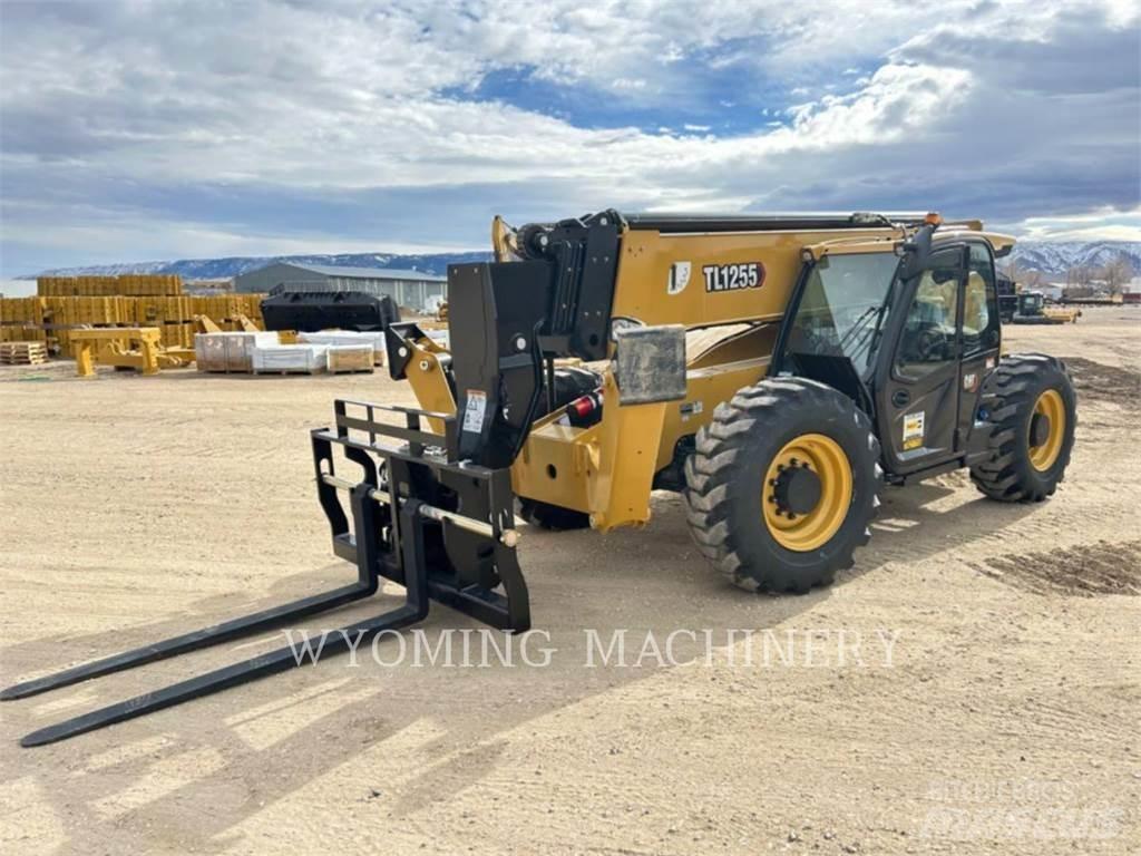 CAT TL1255 Телескопические погрузчики