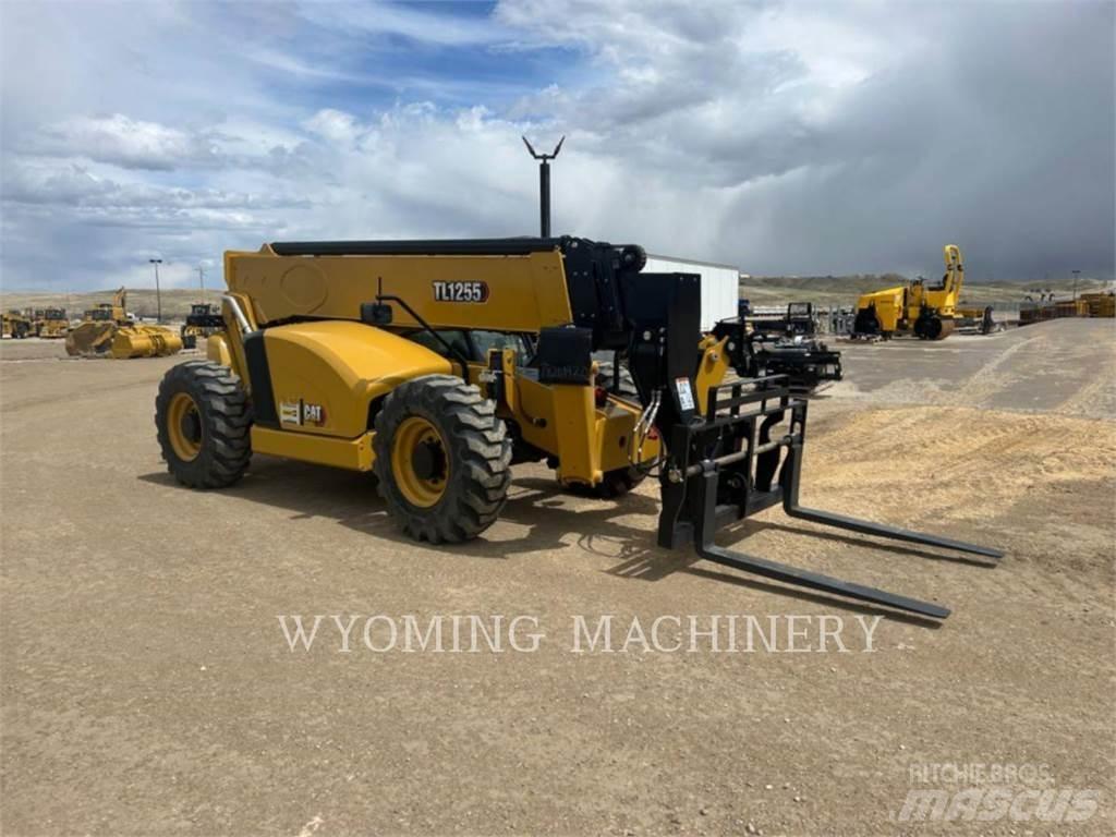 CAT TL1255 Телескопические погрузчики