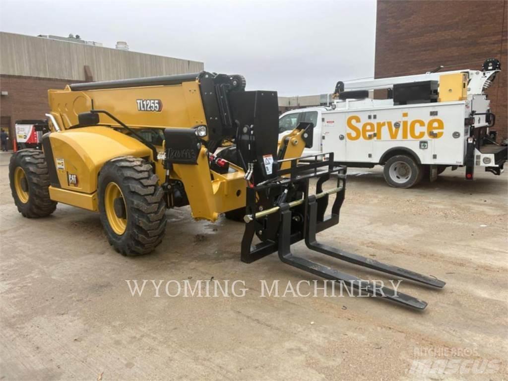 CAT TL1255 Телескопические погрузчики