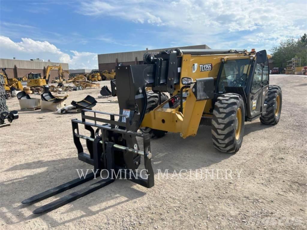 CAT TL1255 Телескопические погрузчики