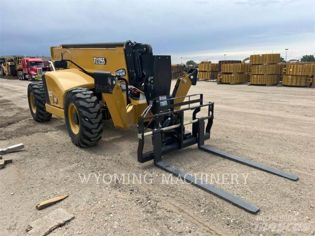 CAT TL1255 Телескопические погрузчики