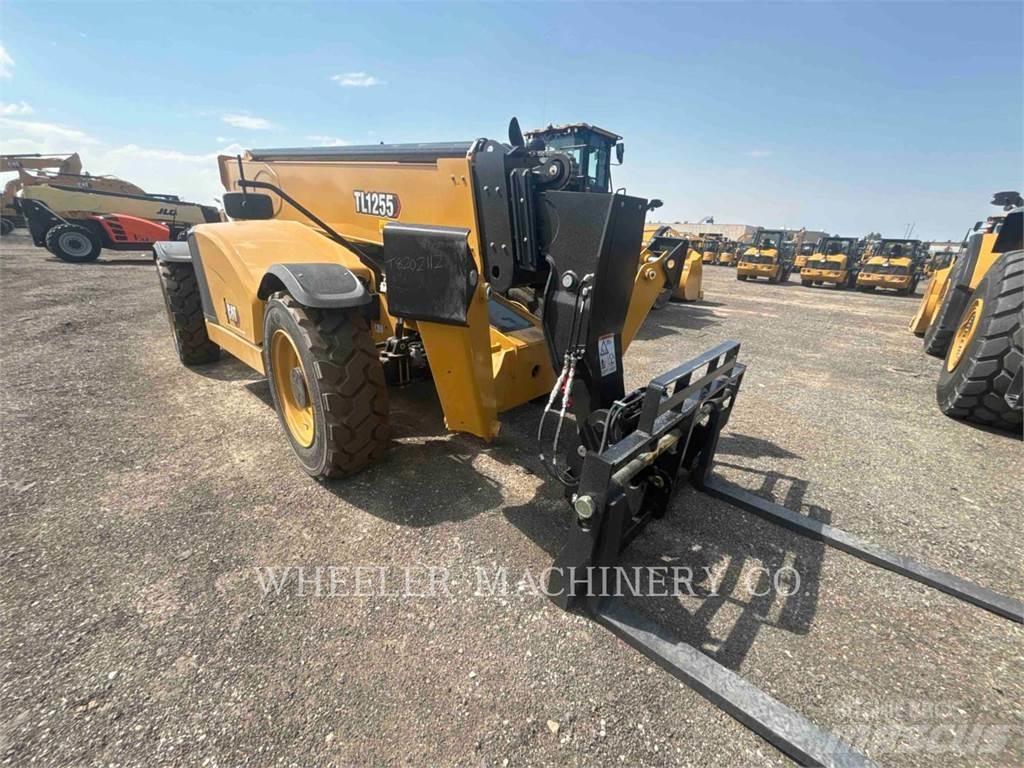 CAT TL1255 Телескопические погрузчики