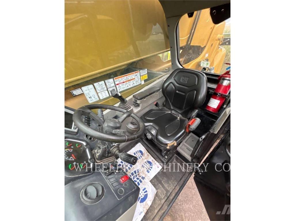 CAT TL1255-05 Телескопические погрузчики