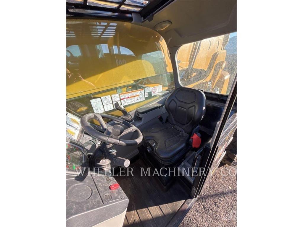 CAT TL1255 CAN Телескопические погрузчики