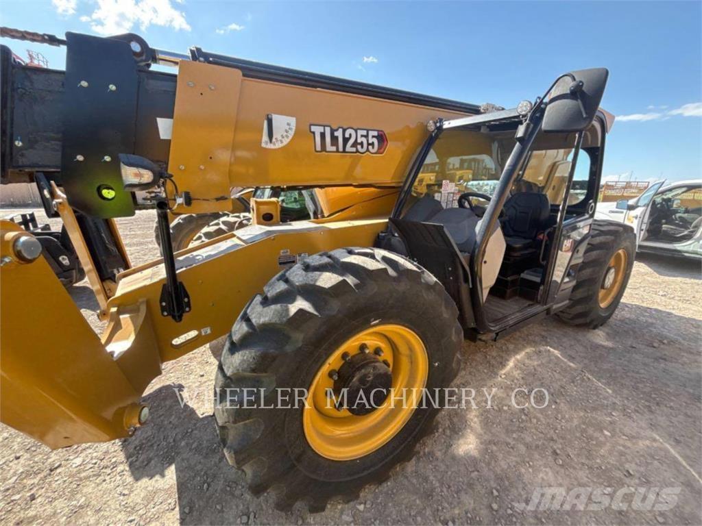 CAT TL1255 CAN Телескопические погрузчики