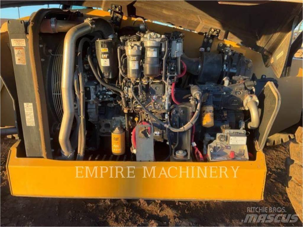 CAT TL1255D Телескопические погрузчики