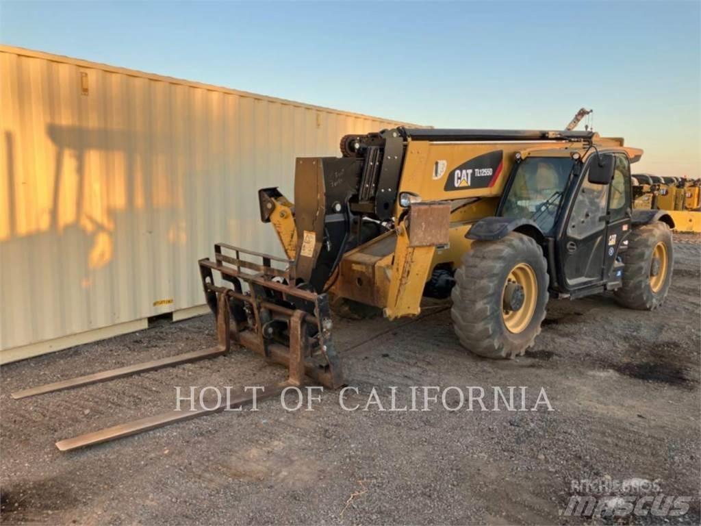 CAT TL1255D Телескопические погрузчики