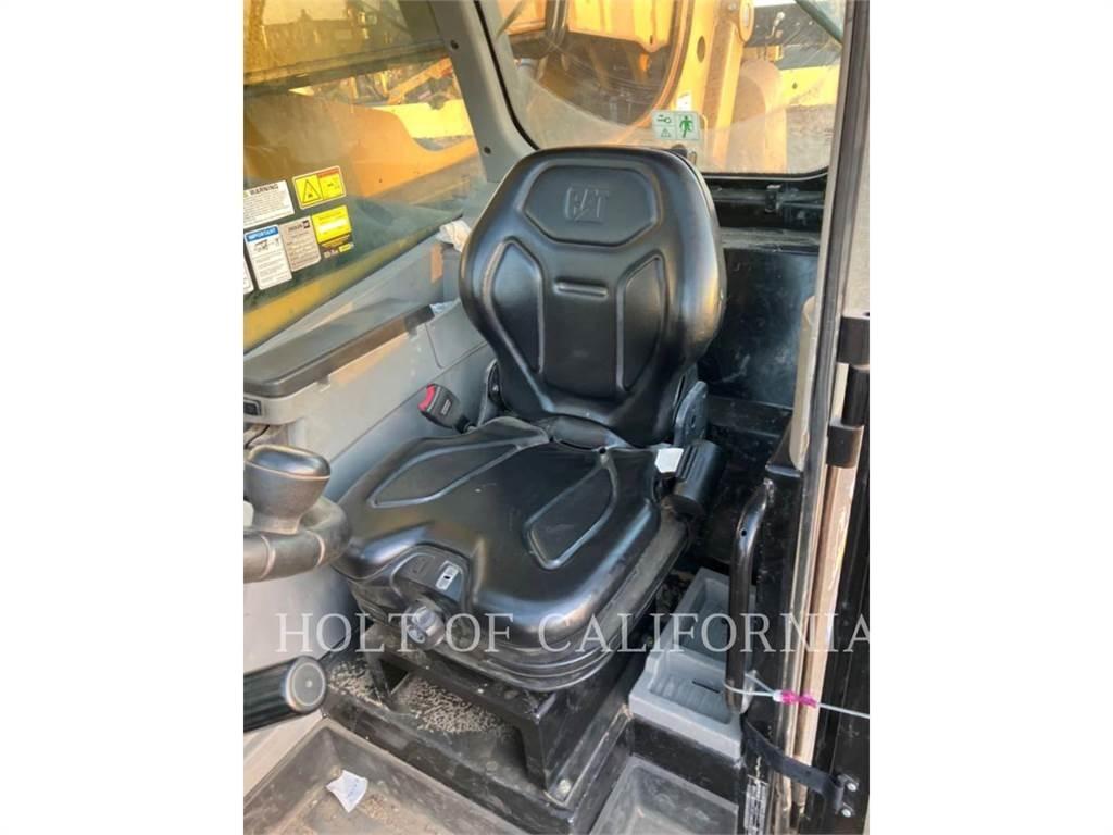 CAT TL1255D Телескопические погрузчики