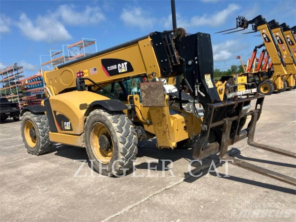 CAT TL1255D Телескопические погрузчики