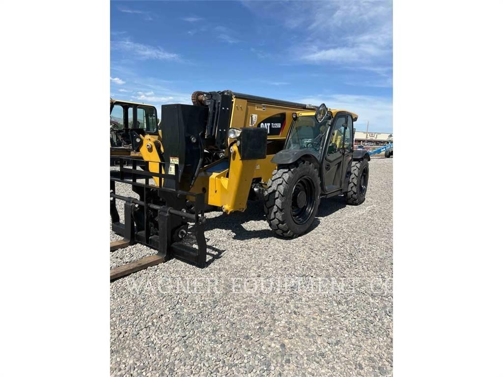 CAT TL1255D Телескопические погрузчики