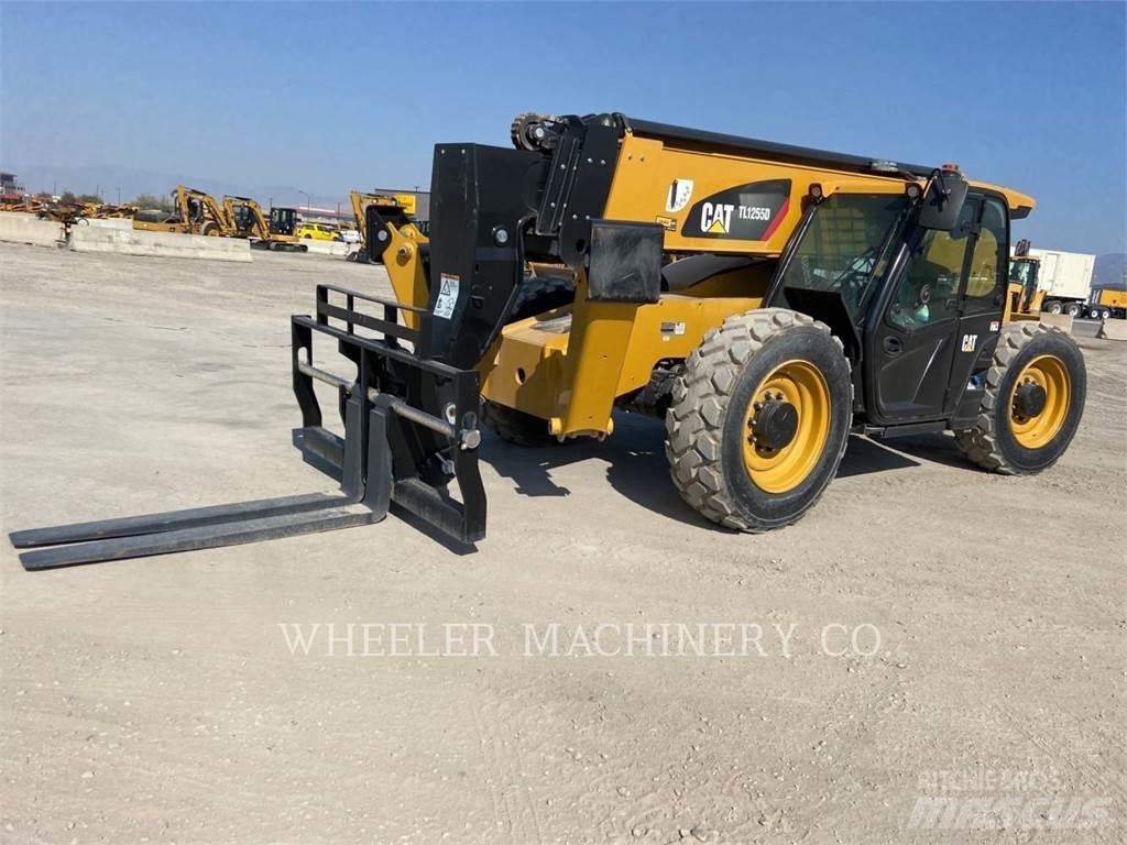 CAT TL1255D CB Телескопические погрузчики