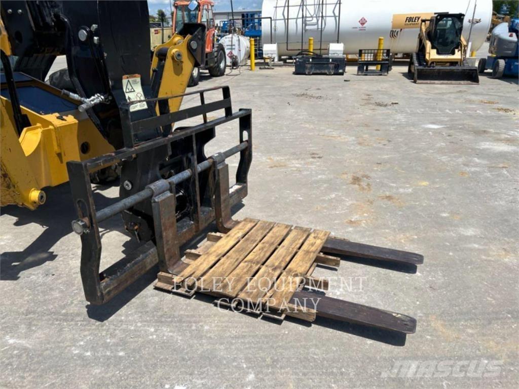 CAT TL1255DC Телескопические погрузчики