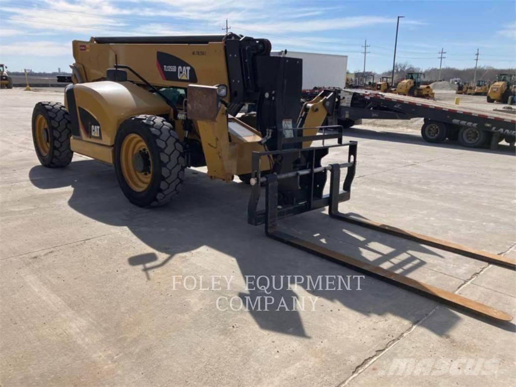 CAT TL1255DC Телескопические погрузчики