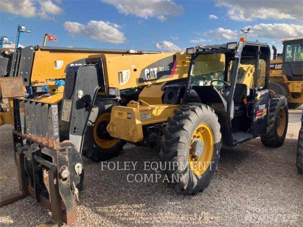 CAT TL642CO Телескопические погрузчики