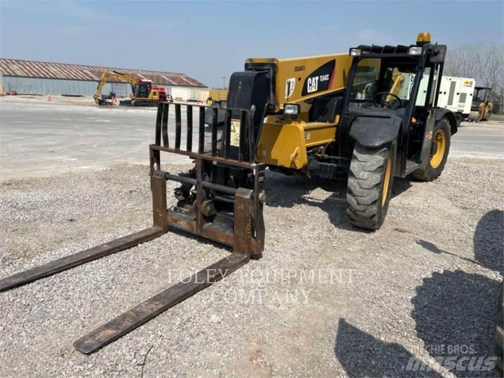 CAT TL642CO Телескопические погрузчики