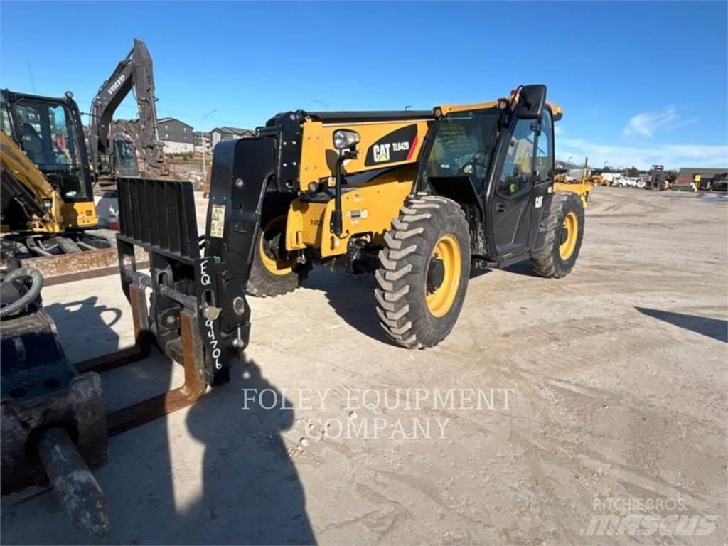 CAT TL642D Телескопические погрузчики