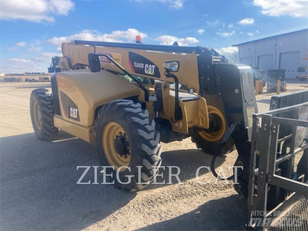 CAT TL642D Телескопические погрузчики