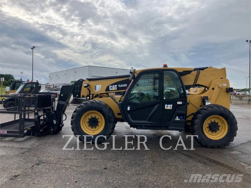 CAT TL642D Телескопические погрузчики