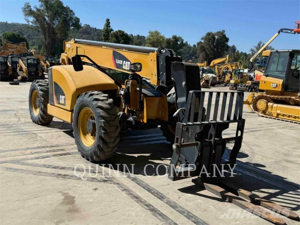 CAT TL642D Телескопические погрузчики