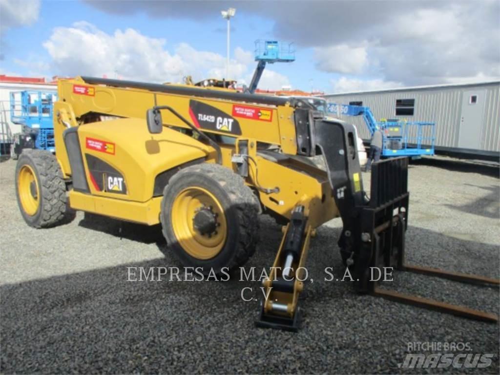 CAT TL642D Телескопические погрузчики